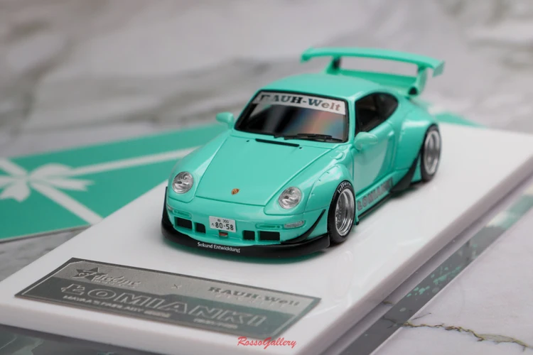 Fuelme 1:64 911 RWB 993 Tiffany Womianki Limited Edition Resin Metal Static Car Model Toy Gift
Fuelme 1:64 911 RWB 993 Tiffany Womianki Limited Edition Resin Metal Static Car Model Toy Gift