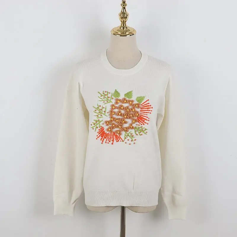 Korean New Flower Embroidered Luxury O-Neck Pullover White Tops 2023 Women Long-Sleeved Sweaters Brand Luxury Clothing 
Korean New Flower Embroidered Luxury O-Neck Pullover White Tops 2023 Women Long-Sleeved Sweaters Brand Luxury Clothing