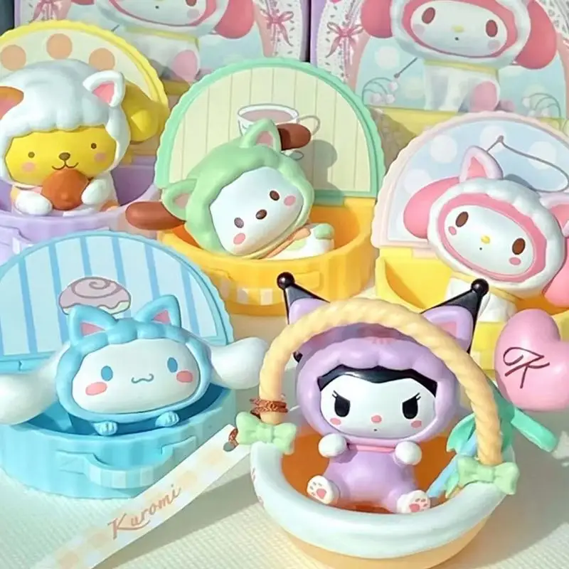 Оригинальные персонажи Kawaii Sanrio серии Peekaboo аниме My Melody Kuromi Cinnamoroll Pachacco милые фигурки украшения
Оригинальные персонажи Kawaii Sanrio серии Peekaboo аниме My Melody Kuromi Cinnamoroll Pachacco милые фигурки украшения