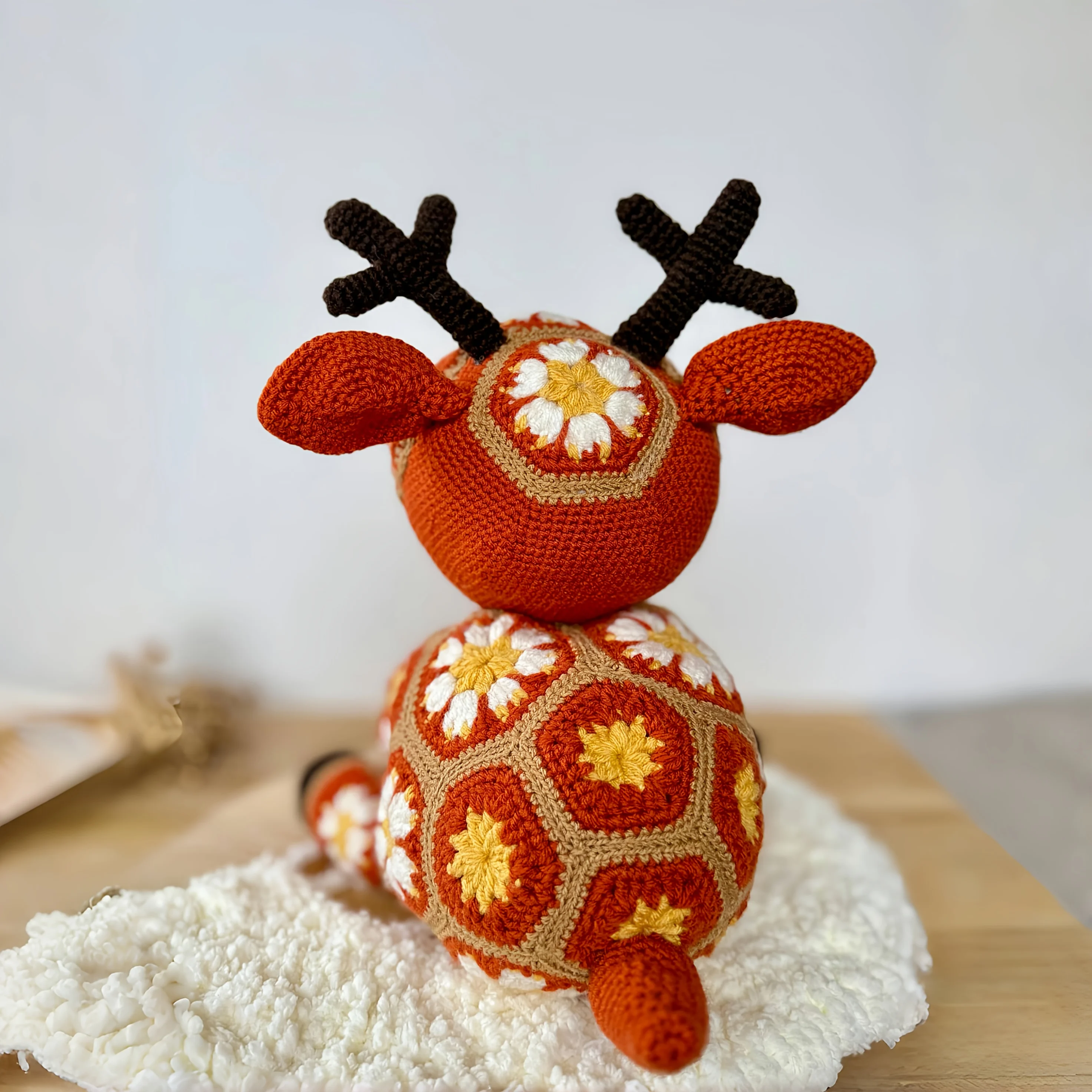 Floral Reindeer Crochet Kit, 4 Colors. DIY Weaving Kit with Video Tutorial. Perfect Holiday Gift & Home Decor! Floral Reindeer Crochet Kit, 4 Colors. DIY Weaving Kit with Video Tutorial. Perfect Holiday Gift & Home Decor!