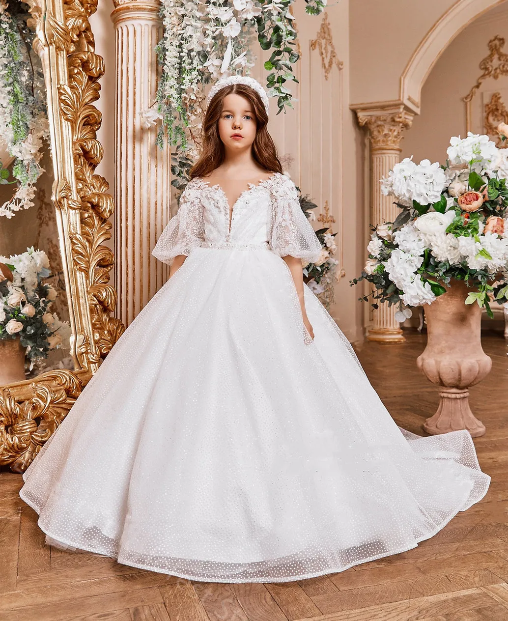 White Glitter Flower Girls Dresses Princess Evening Prom Party Gowns Tulle Lace V Neck First Communion Gown Size Child 2-16T
White Glitter Flower Girls Dresses Princess Evening Prom Party Gowns Tulle Lace V Neck First Communion Gown Size Child 2-16T