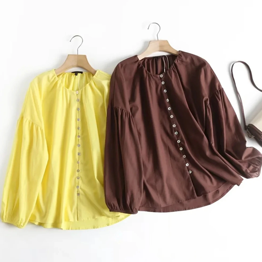 Withered 2024 Indie Folk Kimono Loose Lantern Sleeve Cotton Linen Casual Shirt Fashion Blouse Women
Withered 2024 Indie Folk Kimono Loose Lantern Sleeve Cotton Linen Casual Shirt Fashion Blouse Women