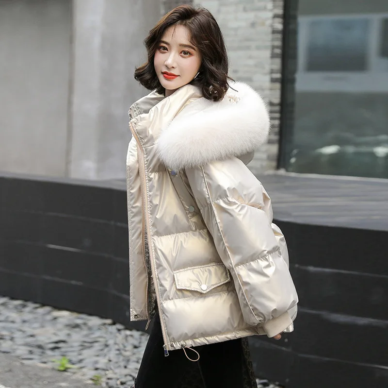 Women White Duck Down Jacket Casual Loose 2024 New Winter Shiny Warm Outwear with Real Fox Fur Collar Hood Korean Coat Parkas
Women White Duck Down Jacket Casual Loose 2024 New Winter Shiny Warm Outwear with Real Fox Fur Collar Hood Korean Coat Parkas