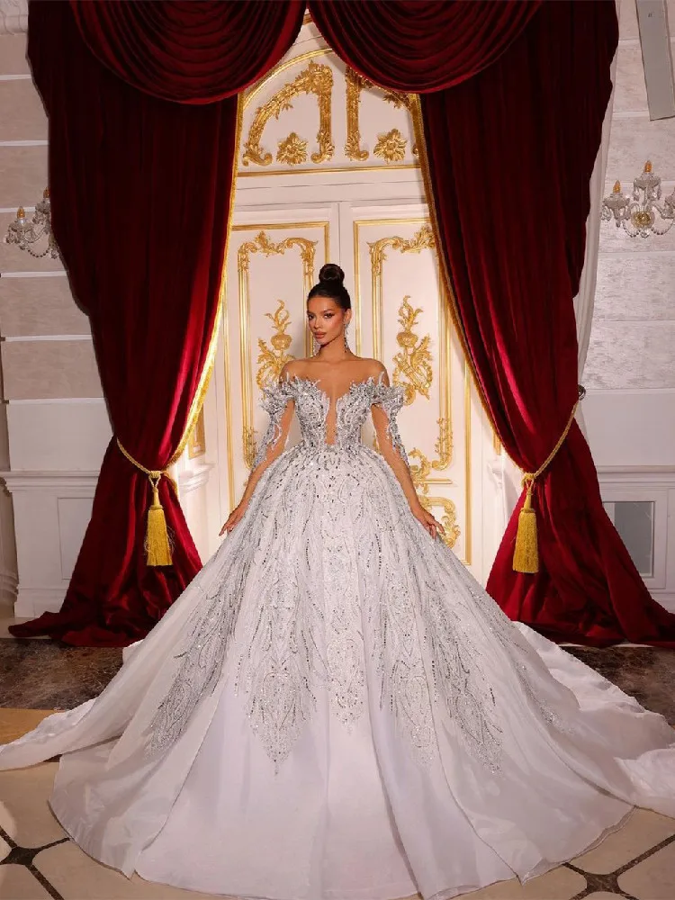 

Luxury Ball Gown Wedding Dresses Long Sleeves V Neck Sequins Lace Appliques Ruffles Beads Diamonds Bridal Gowns Vestina De Novia
