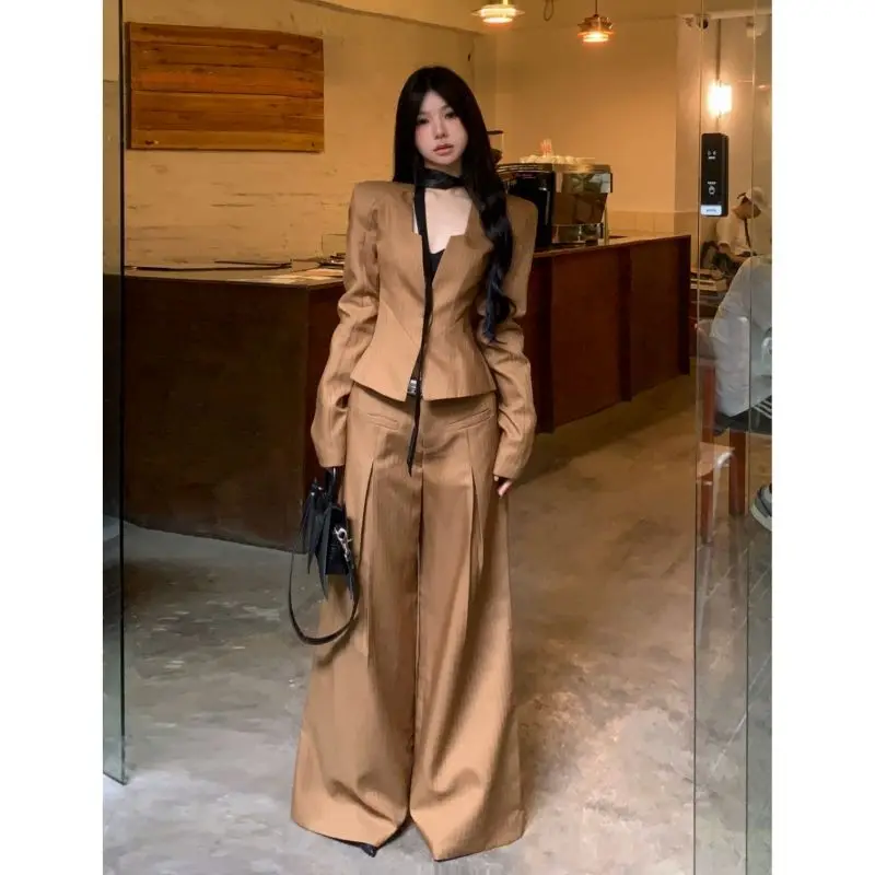 Women's Autumn/Winter French Square Neck Striped Blazer Wide Leg Pants Set Vintage Casual Waist Wrapped Suit Pants Two Piece Set
Women's Autumn/Winter French Square Neck Striped Blazer Wide Leg Pants Set Vintage Casual Waist Wrapped Suit Pants Two Piece Set