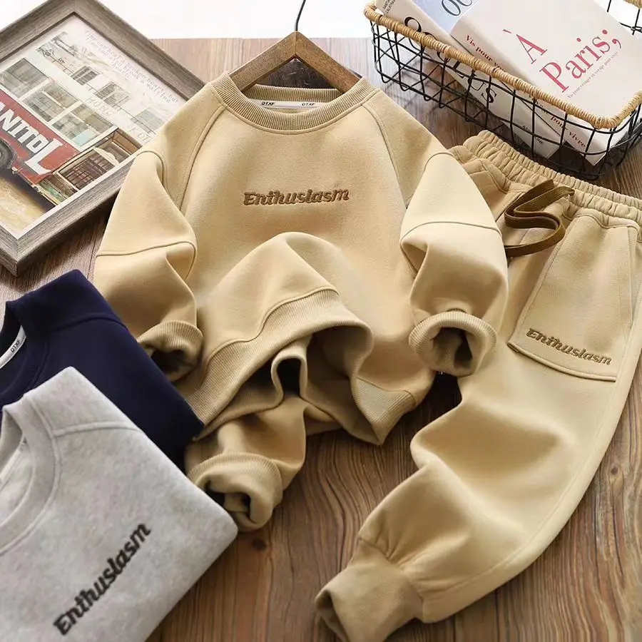 

Kids Boys Sports Set 2023 Spring and Autumn New Children's Raglan Sleeve Sweater Pants Two Piece Casual and Handsome Set