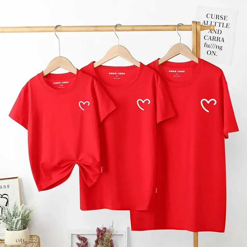 Hot Summer 2024 Cotton Baby Mom Dad T Shirts Tops Fashion Family Matching Outfits Daddy Mommy And Daughter Son Matching Clothes
Hot Summer 2024 Cotton Baby Mom Dad T Shirts Tops Fashion Family Matching Outfits Daddy Mommy And Daughter Son Matching Clothes