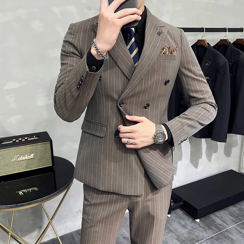 2023 Fashion New Men's Boutique Business Slim Wedding Striped Double Breasted Suit Blazers Jacket Pants Trousers Vest 3 Pcs Set
2023 Fashion New Men's Boutique Business Slim Wedding Striped Double Breasted Suit Blazers Jacket Pants Trousers Vest 3 Pcs Set