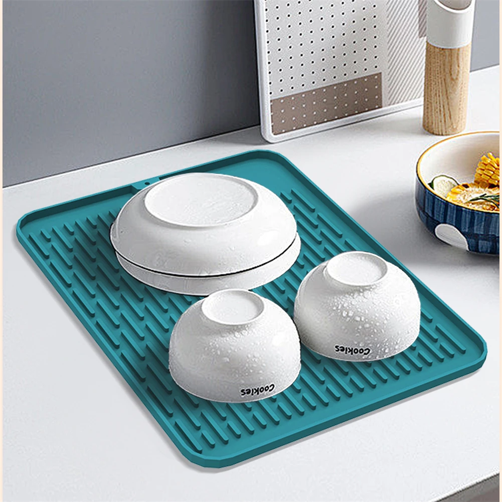 1pcKitchen Tableware Drying Mat Silicone Heat Resistant Cup Pot Insulation Pad Dinnerware Table Dish Mat Multi-function Supplies
1pcKitchen Tableware Drying Mat Silicone Heat Resistant Cup Pot Insulation Pad Dinnerware Table Dish Mat Multi-function Supplies