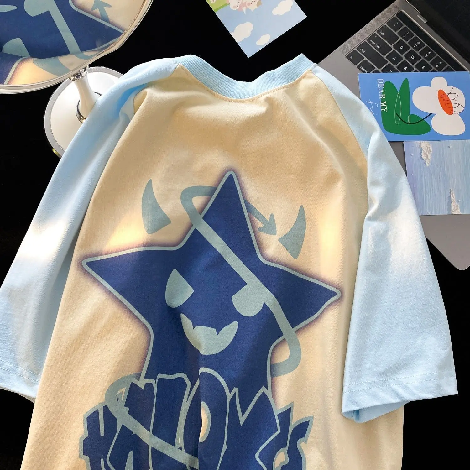 Korean retro simple five pointed star pure cotton raglan short sleeved T-shirt for men and women summer loose style niche tops
Korean retro simple five pointed star pure cotton raglan short sleeved T-shirt for men and women summer loose style niche tops