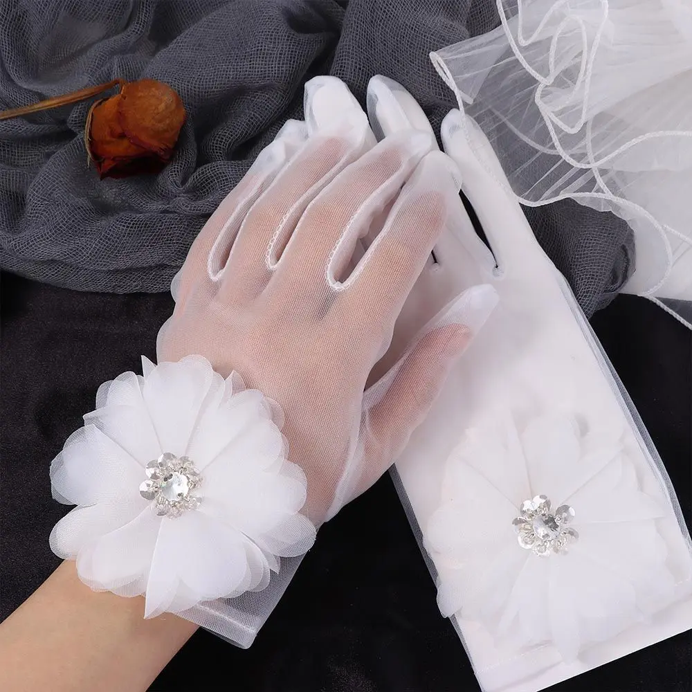 Elegant Flower Crystal Transparent Gloves Bridal Wedding Party Mesh Rhinestone Decor Outdoor Anti-UV Driving Mittens
Elegant Flower Crystal Transparent Gloves Bridal Wedding Party Mesh Rhinestone Decor Outdoor Anti-UV Driving Mittens