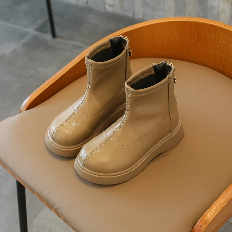 Leather Children Shoes Boys Girls Solid Color Bootie Fashion Soft Baby Short Boots Comfortable Anti-slip Kids Leisure Boots
Leather Children Shoes Boys Girls Solid Color Bootie Fashion Soft Baby Short Boots Comfortable Anti-slip Kids Leisure Boots