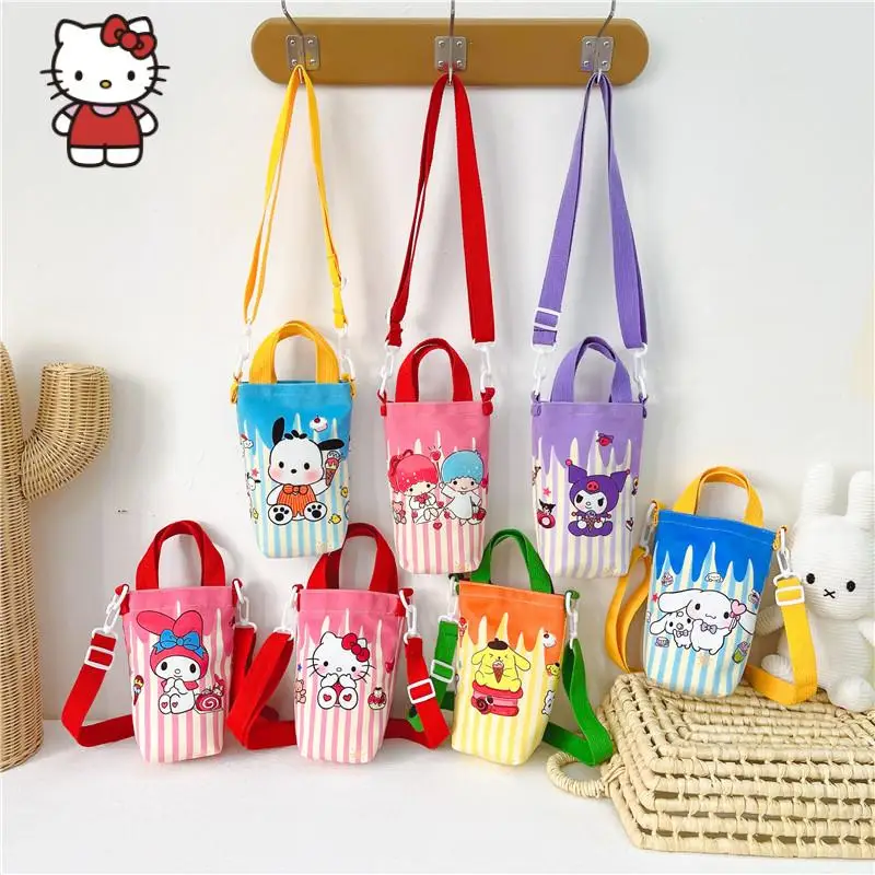 Женская уличная сумка для чашек с водой Kuromi Cinnamoroll My Melody аниме, Цилиндрические сумки через плечо, женская сумка-мессенджер
Женская уличная сумка для чашек с водой Kuromi Cinnamoroll My Melody аниме, Цилиндрические сумки через плечо, женская сумка-мессенджер