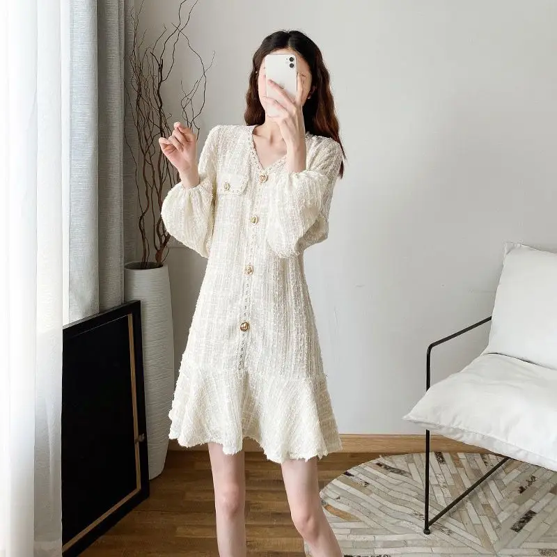 Noble Short Dress New Women'S Light Luxury High End Long Sleeve Skirt Korea Japan
Noble Short Dress New Women'S Light Luxury High End Long Sleeve Skirt Korea Japan