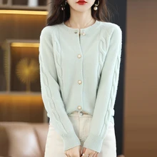 Spring And Autumn New Round Neck Pure Wool Twist Pearl Button Cardigan Loose Chic Soft Elegant Knitted Sweater All-Match Coat
Spring And Autumn New Round Neck Pure Wool Twist Pearl Button Cardigan Loose Chic Soft Elegant Knitted Sweater All-Match Coat