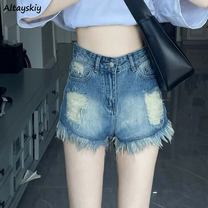 Denim Shorts Women Slim Ripped Hotsweet Vintage Fashion High Waist All-match Casual Streetwear Simple Sexy Korean Style Trousers
Denim Shorts Women Slim Ripped Hotsweet Vintage Fashion High Waist All-match Casual Streetwear Simple Sexy Korean Style Trousers