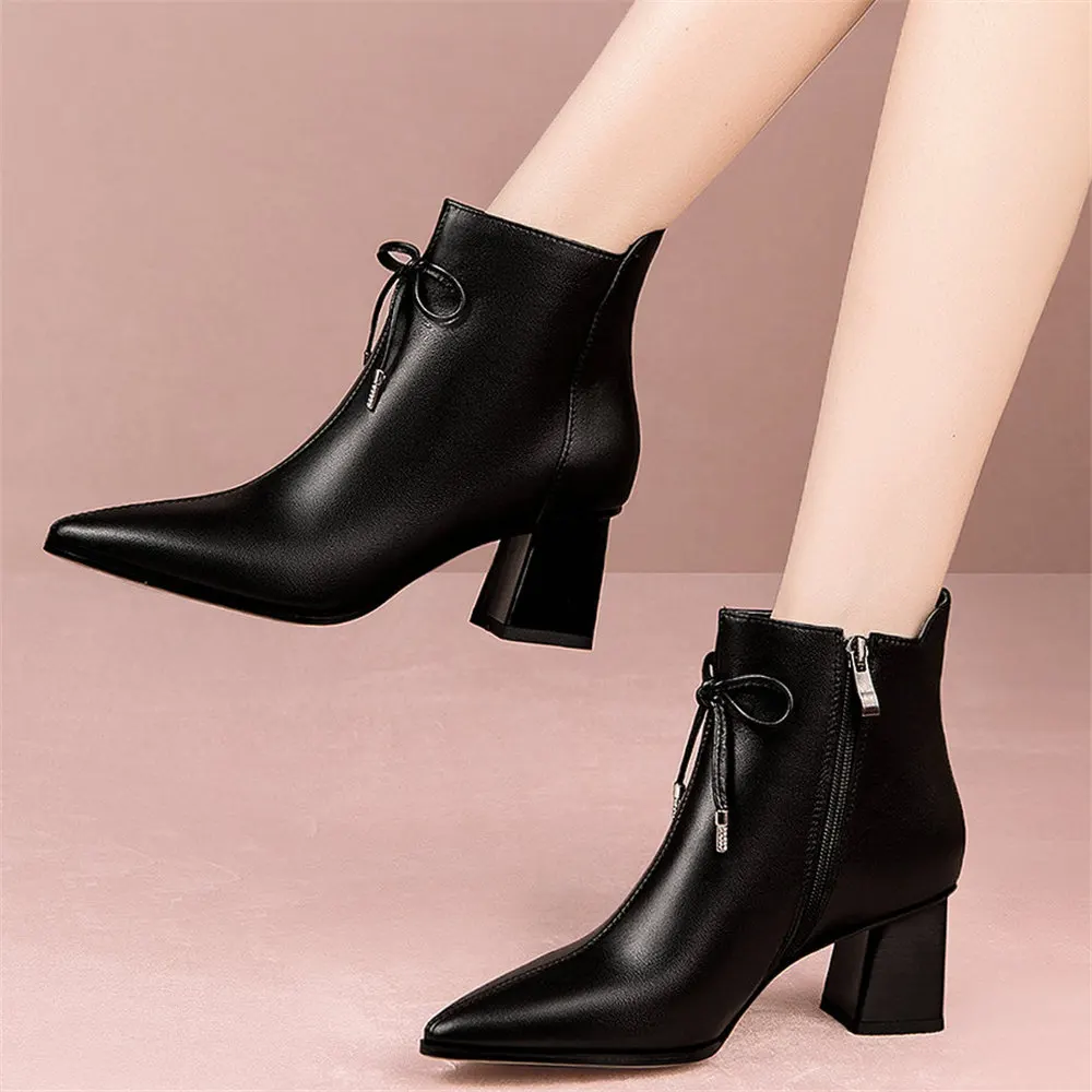 High Top Winter Warm Shoes Women Genuine Leather High Heel Motorcycle Boots Female Pointed Toe Platform Pumps Shoes Casual Shoes
High Top Winter Warm Shoes Women Genuine Leather High Heel Motorcycle Boots Female Pointed Toe Platform Pumps Shoes Casual Shoes