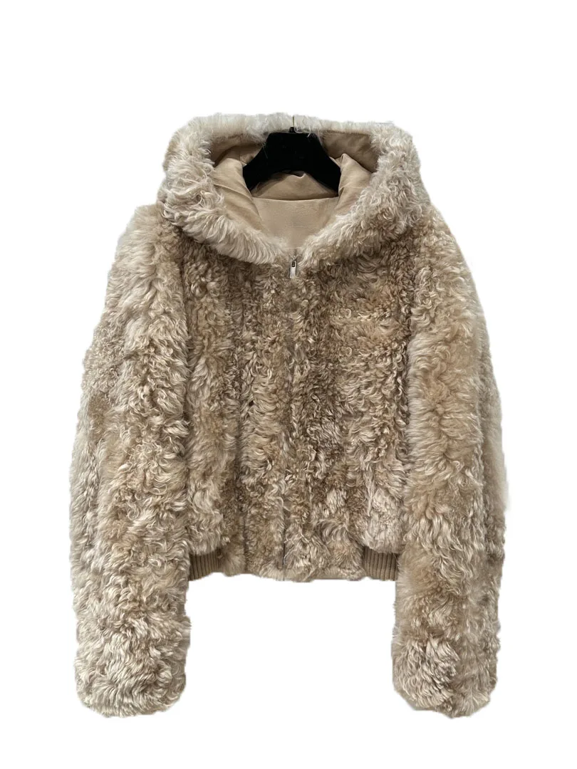 Fur coat short hooded loose shape double pocket design warm and comfortable 2023 winter new 1024
Fur coat short hooded loose shape double pocket design warm and comfortable 2023 winter new 1024
