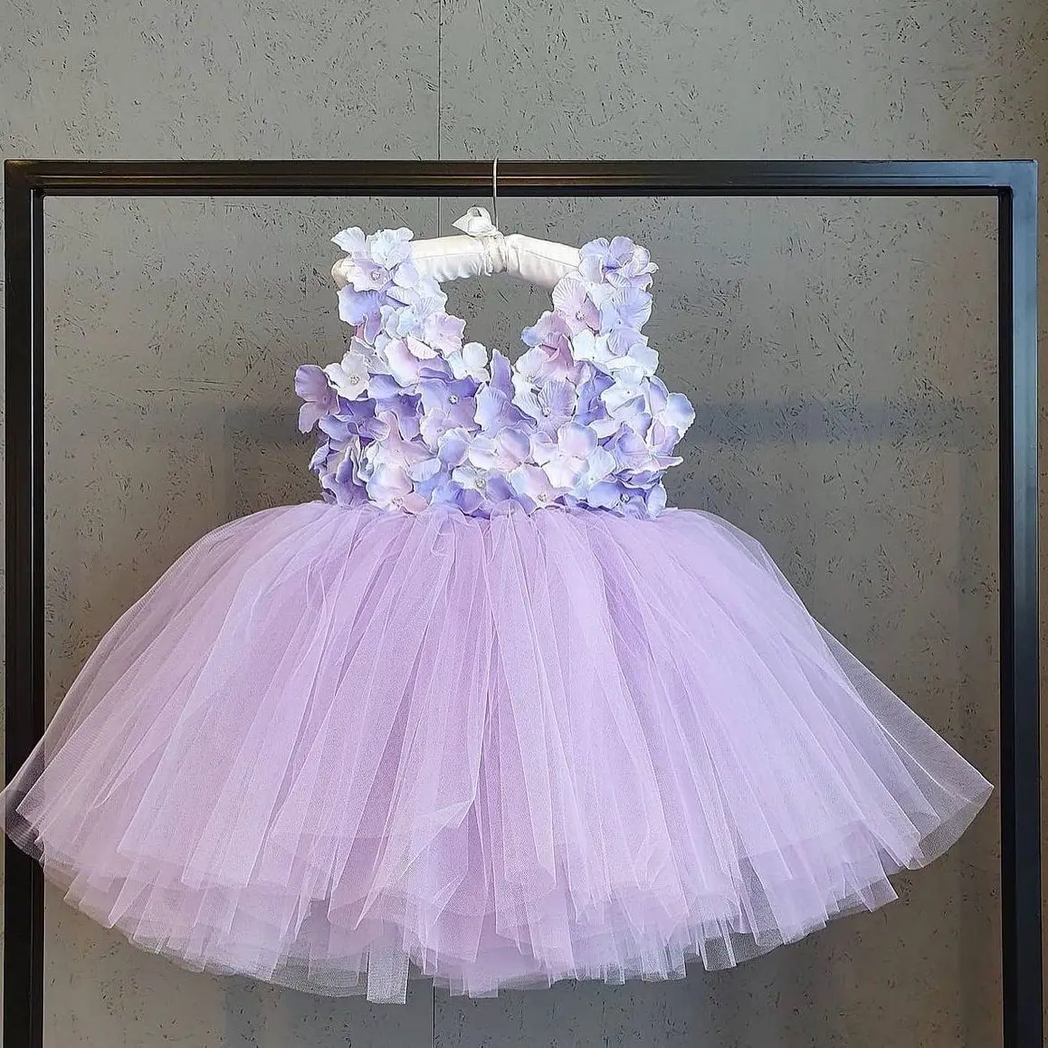 

Lilac Ball Gown Flower Girl Dresses Appliques Beads Kids Birthday Pageant Gowns Princess Toddler Children Wedding Guest Dresses