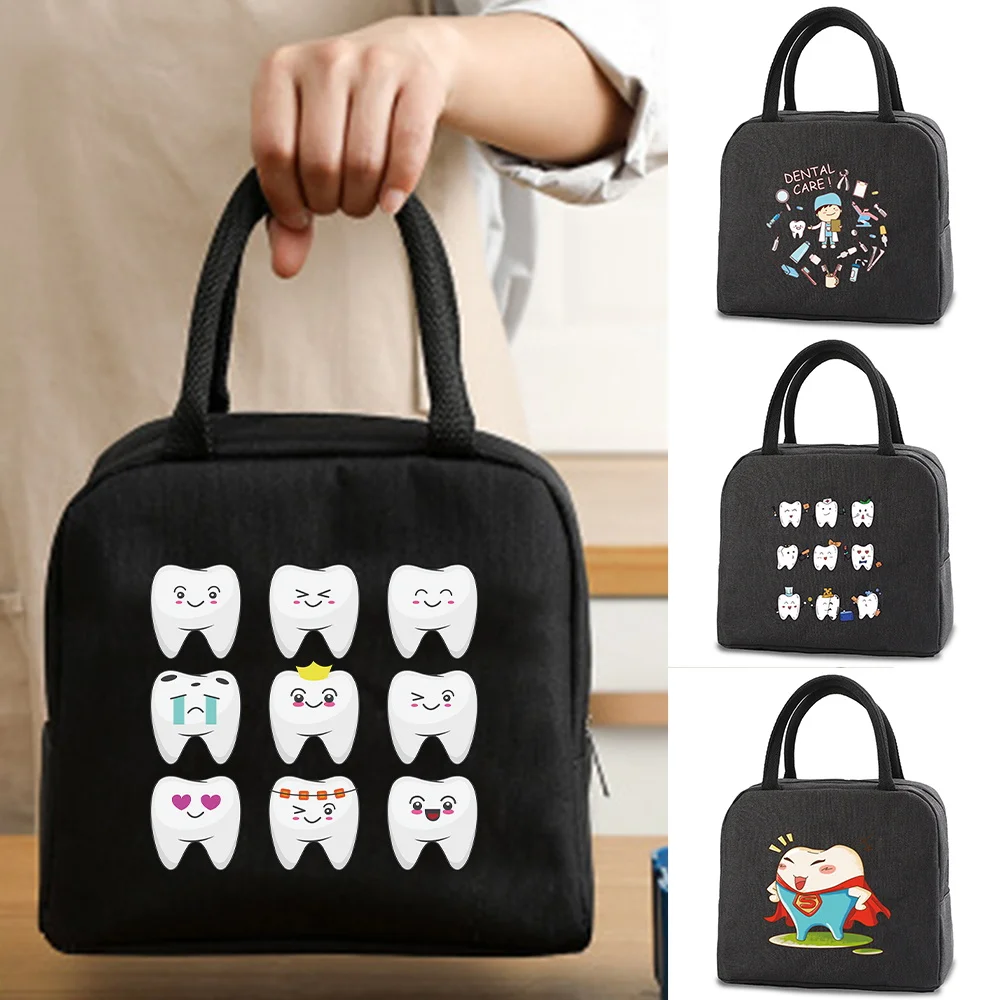 Portable Lunch Bags Fresh Cooler Pouch for Office Students Convenient Lunch Box Tote Couples Teeth Print Food Container Handbag
Portable Lunch Bags Fresh Cooler Pouch for Office Students Convenient Lunch Box Tote Couples Teeth Print Food Container Handbag