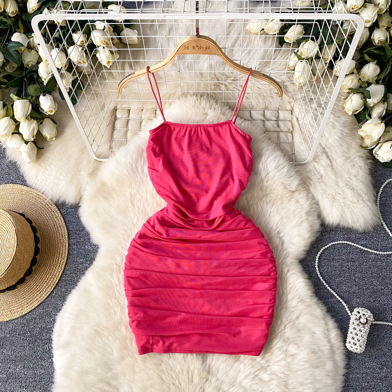 

Сексуальное летнее Плиссированное мини-платье-комбинация, шикарное вечернее женское платье в стиле ретро, Пляжное облегающее милое красивое платье с запахом на бедрах