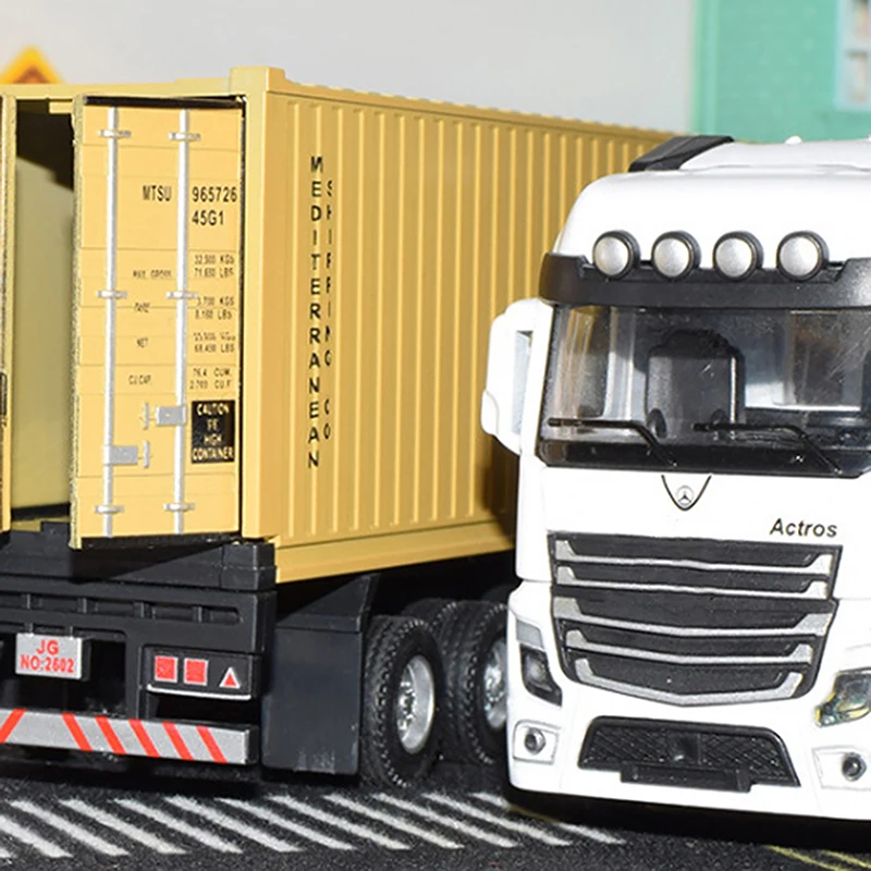 

1:36 Diecast Alloy Truck Head Model Toy Container Truck Pull Back With Light Engineering Transport Vehicle Boy Toys For Children