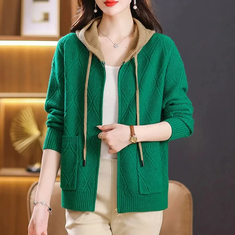 Hooded Sweater 2023 New Autumn Middle-aged Mother Sweater Coat Women's Fashion Zippered Knit Cardigan Ladies Jacket Size S-4XL
Hooded Sweater 2023 New Autumn Middle-aged Mother Sweater Coat Women's Fashion Zippered Knit Cardigan Ladies Jacket Size S-4XL