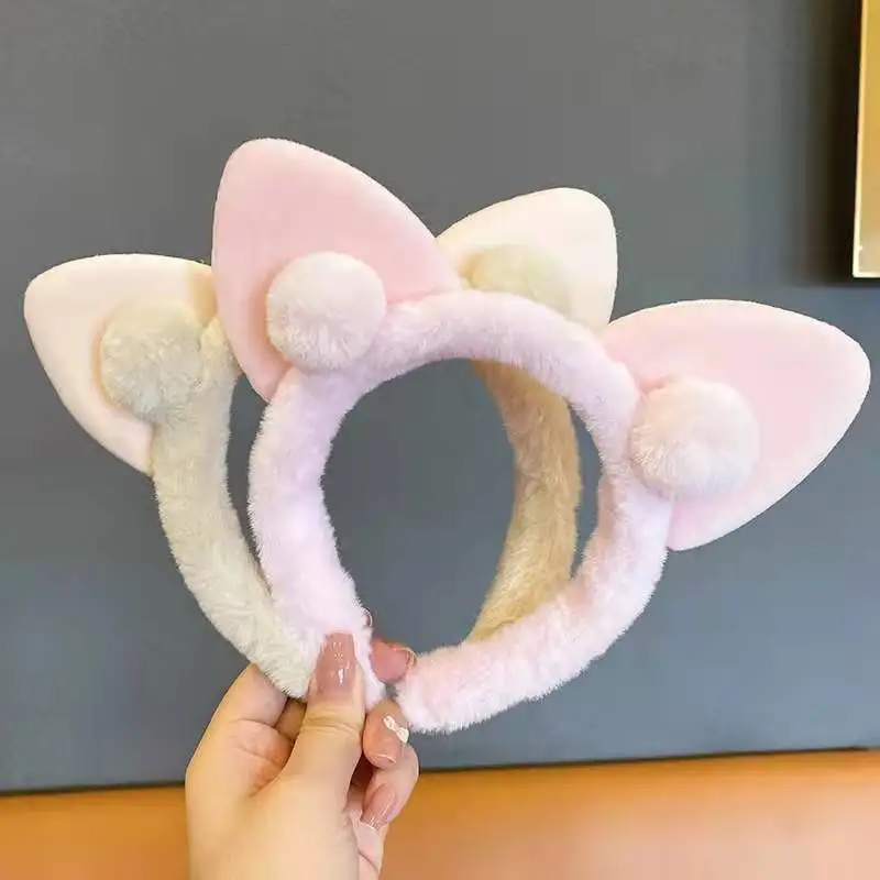 Fashion Hair Band Female Cat Ears Headband Net Red Simple Cute Girl Heart Wide-brimmed Plush Hair Band Hairpin Head Jewelry
Fashion Hair Band Female Cat Ears Headband Net Red Simple Cute Girl Heart Wide-brimmed Plush Hair Band Hairpin Head Jewelry
