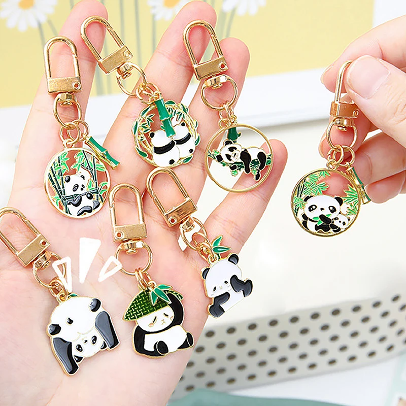 Kawaii соломенная шляпа панда сумка DIY Аксессуары Ювелирные изделия забавное мультяшное животное панда пара брелоков для ключей для женщин мужчин
Kawaii соломенная шляпа панда сумка DIY Аксессуары Ювелирные изделия забавное мультяшное животное панда пара брелоков для ключей для женщин мужчин