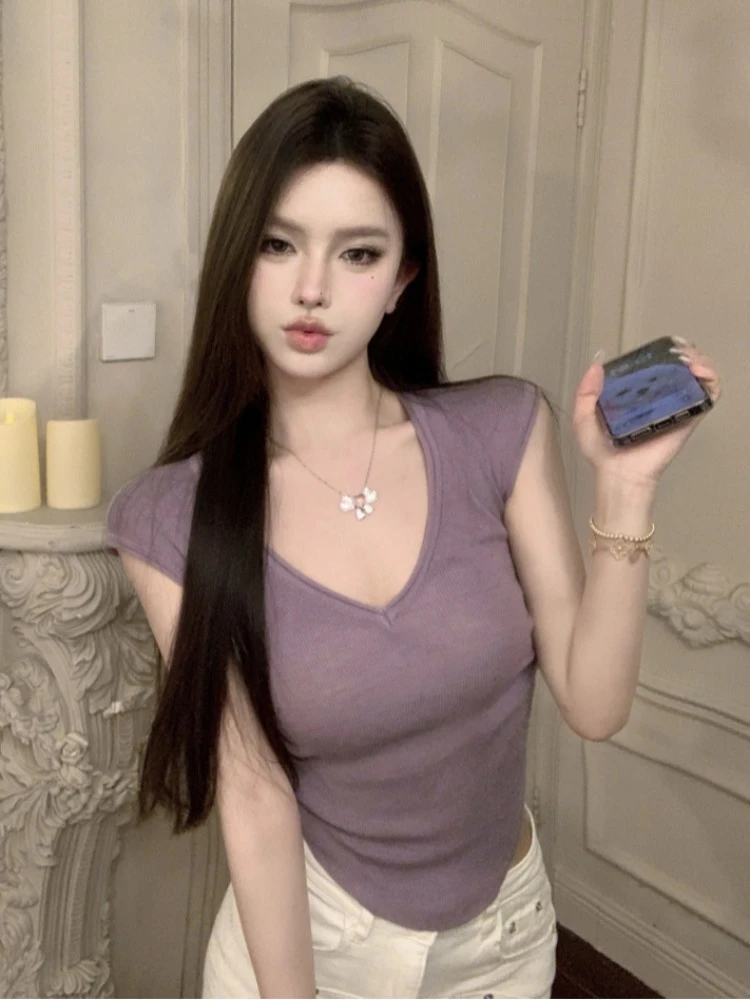 Purple v-neck short-sleeved T-shirt women's summer stretch jersey inside the pure desire wind Spice Girls sexy Slim tight tops
Purple v-neck short-sleeved T-shirt women's summer stretch jersey inside the pure desire wind Spice Girls sexy Slim tight tops
