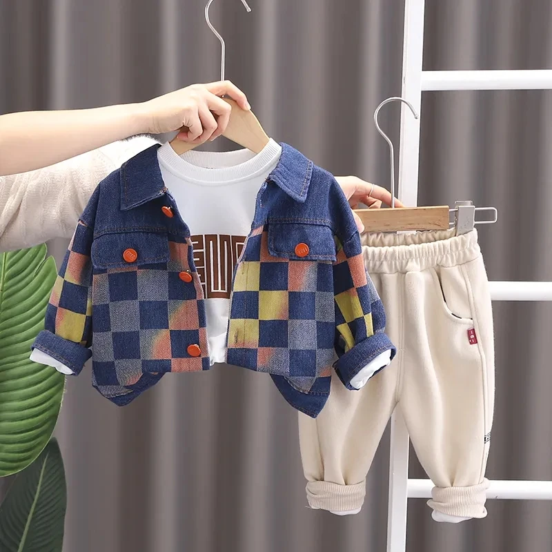 Boys' Baby Denim Set New Children's Coat T-shirt Pants 3 Piece Set Handsome Korean Baby Spring and Autumn Clothing
Boys' Baby Denim Set New Children's Coat T-shirt Pants 3 Piece Set Handsome Korean Baby Spring and Autumn Clothing