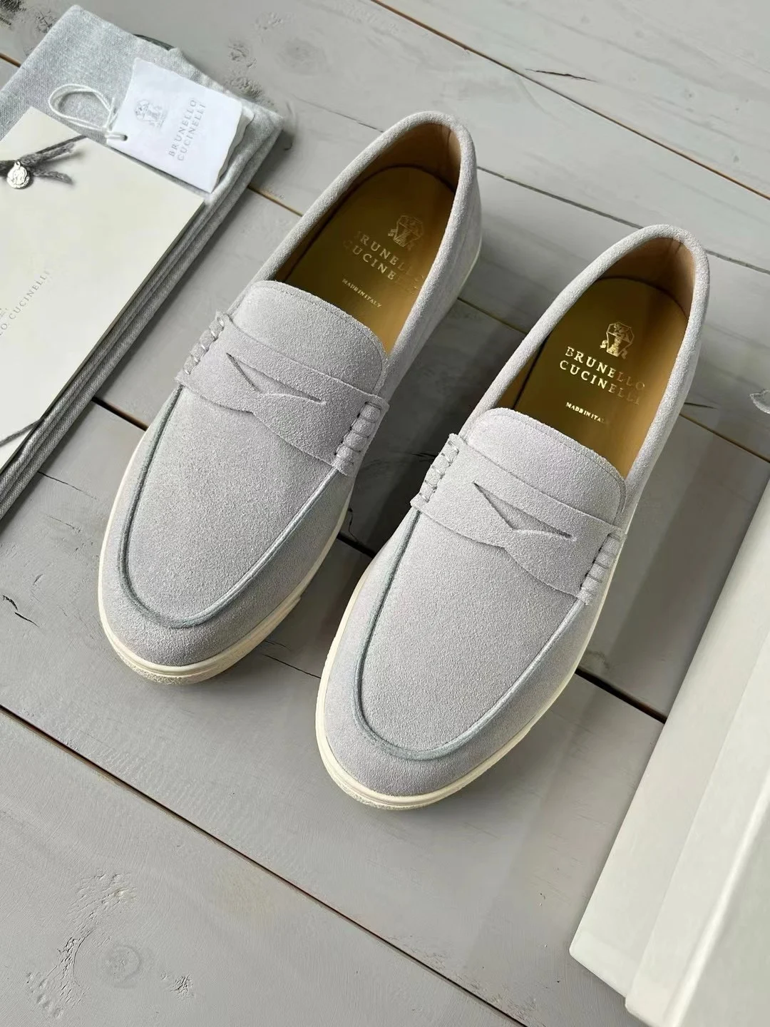 BILLIONAIRE SIJITONGDA 2024 Men's Sports Shoes Coach Competition Breathable Fashion Casual size38-45 Leisure sports shoes
BILLIONAIRE SIJITONGDA 2024 Men's Sports Shoes Coach Competition Breathable Fashion Casual size38-45 Leisure sports shoes
