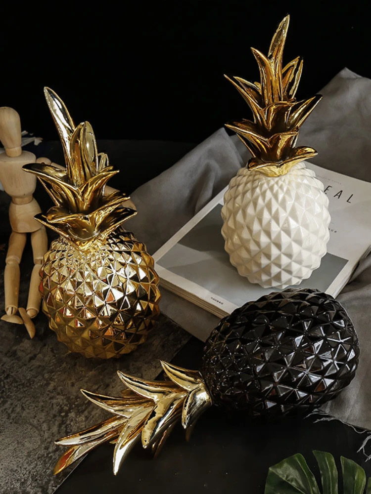 Nordic Pineapple Ananas Decoration Fruit Shape Golden Pineapple Craft Decoration Home Living Room Porch Desktop Model Ornaments
Nordic Pineapple Ananas Decoration Fruit Shape Golden Pineapple Craft Decoration Home Living Room Porch Desktop Model Ornaments