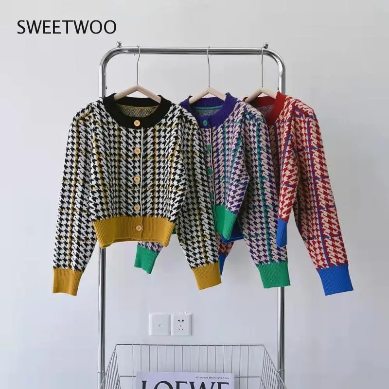 2022 Vintage Plaid Sweater Cardigans Women Knit Crop Top O-Neck Jersey England Style Outerwear Spring Autumn Japanese Korean Ins
2022 Vintage Plaid Sweater Cardigans Women Knit Crop Top O-Neck Jersey England Style Outerwear Spring Autumn Japanese Korean Ins