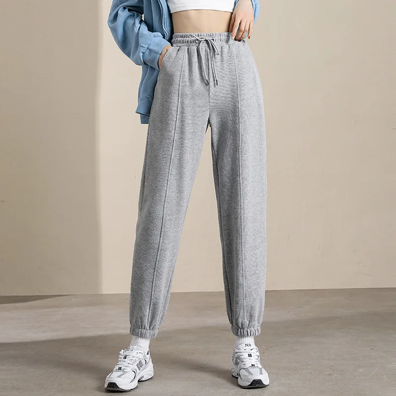 Spring Autumn Loose Casual Sweatpants Women Solid Colors Comfort Harem Pants High Waist Grey Trousers Drawstring Wide Leg Pants
Spring Autumn Loose Casual Sweatpants Women Solid Colors Comfort Harem Pants High Waist Grey Trousers Drawstring Wide Leg Pants