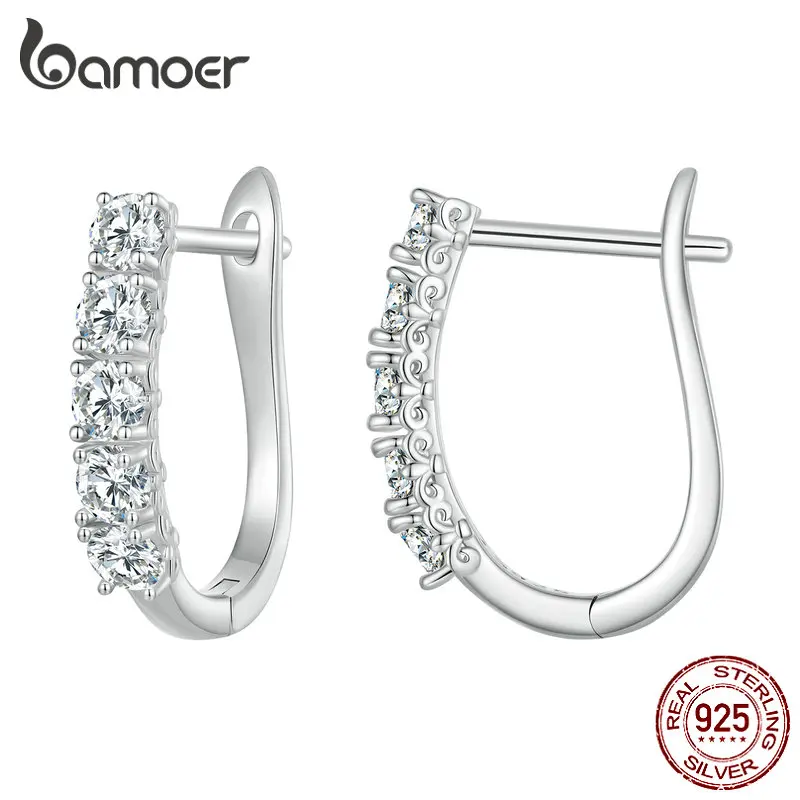 Bamoer 1.0CT Moissanite Ear Buckles 925 Sterling Silver U-Shaped Hoop Earrings for Women Valentine's Day Jewelry Gift
Bamoer 1.0CT Moissanite Ear Buckles 925 Sterling Silver U-Shaped Hoop Earrings for Women Valentine's Day Jewelry Gift