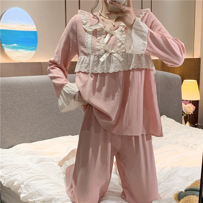 Autumn Cotton Sweet Doll Collar Long-sleeved V-neck Casual Pajamas Bow Ruffled Kawai Princess Style Home Clothes Set Women D670
Autumn Cotton Sweet Doll Collar Long-sleeved V-neck Casual Pajamas Bow Ruffled Kawai Princess Style Home Clothes Set Women D670