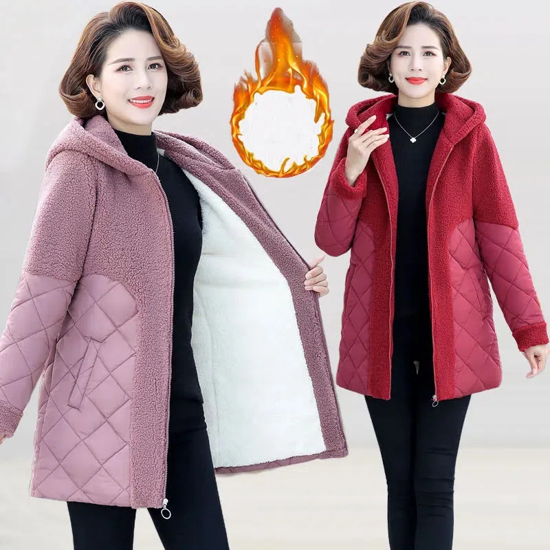Middle-aged Womens Splicing Jacket Winter Female Cotton Padded Jacket Coat Thick Warm Parkas Women Long Overcoat 5XL
Middle-aged Womens Splicing Jacket Winter Female Cotton Padded Jacket Coat Thick Warm Parkas Women Long Overcoat 5XL