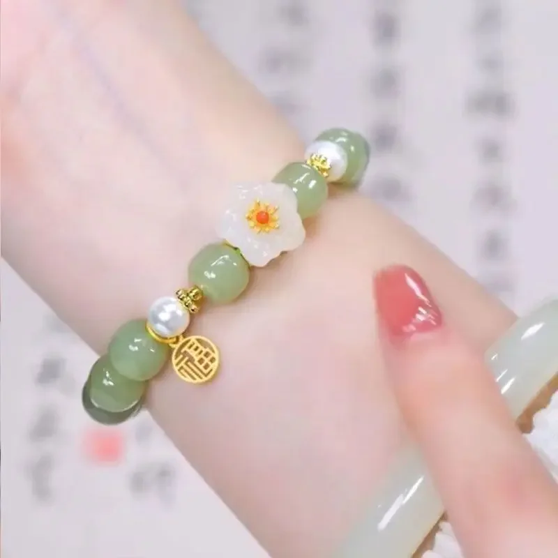 

*UMQ Natural Hotan Jade Small Peach Blossom Bracelet for Women's 2024 New Fashionable Niche Design Luxury HandString Gift Jewelr