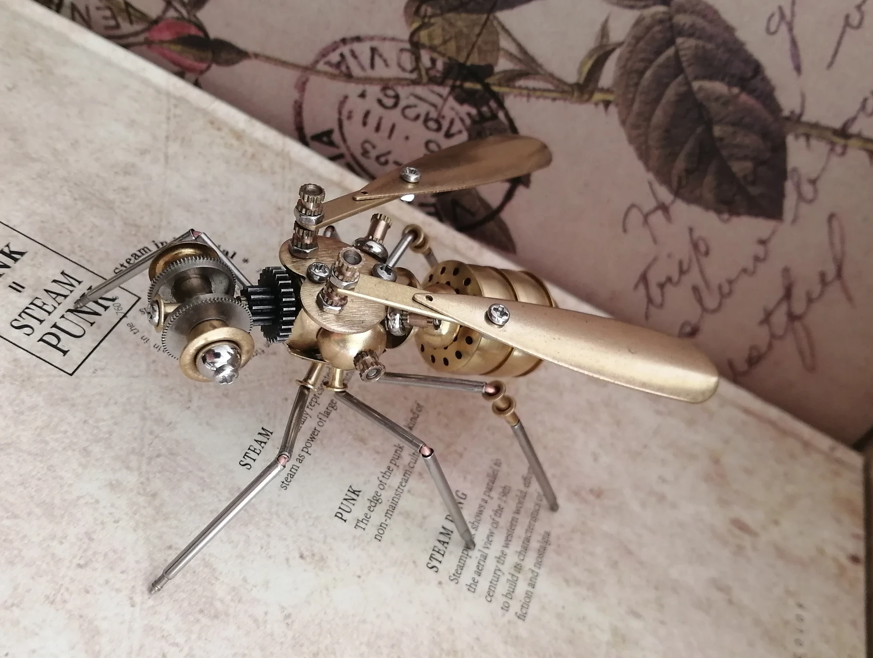 3D Steampunk Mechanical Insect Hornet Full Metal Handmade DIY Assembled toys Small Craft Ornament - Finished Product
3D Steampunk Mechanical Insect Hornet Full Metal Handmade DIY Assembled toys Small Craft Ornament - Finished Product