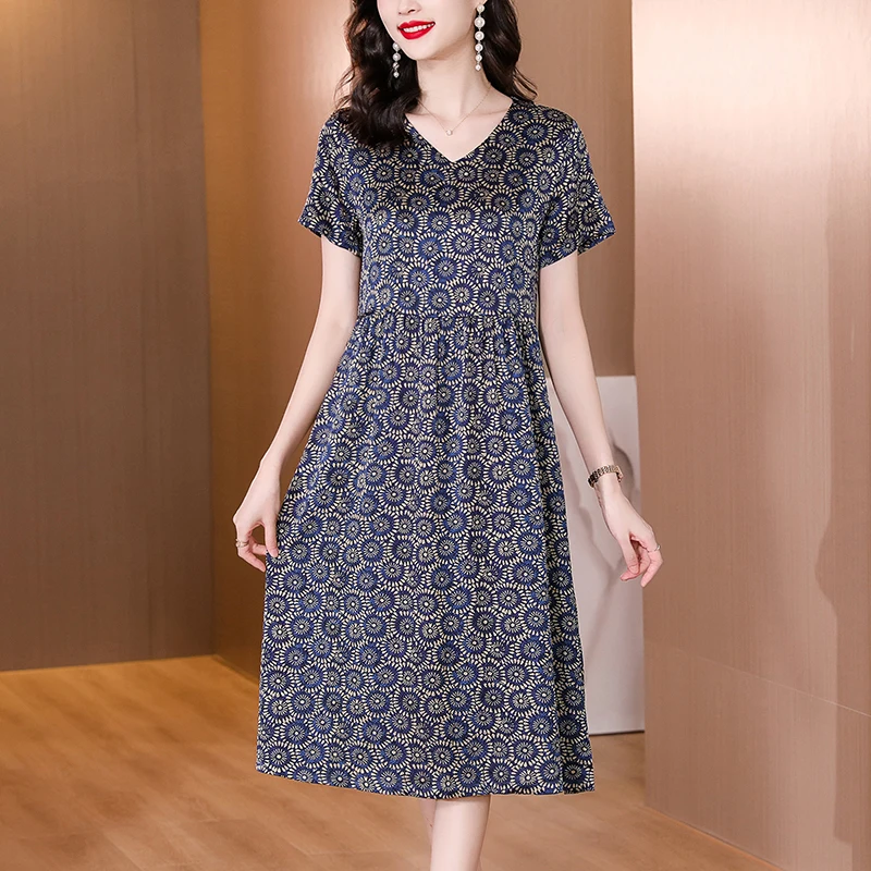 2023 New Fashion Silk Printed Silk Dress Women's Summer V-neck Short Sleeve Loose Fit Casual Party Dress Vestidos
2023 New Fashion Silk Printed Silk Dress Women's Summer V-neck Short Sleeve Loose Fit Casual Party Dress Vestidos