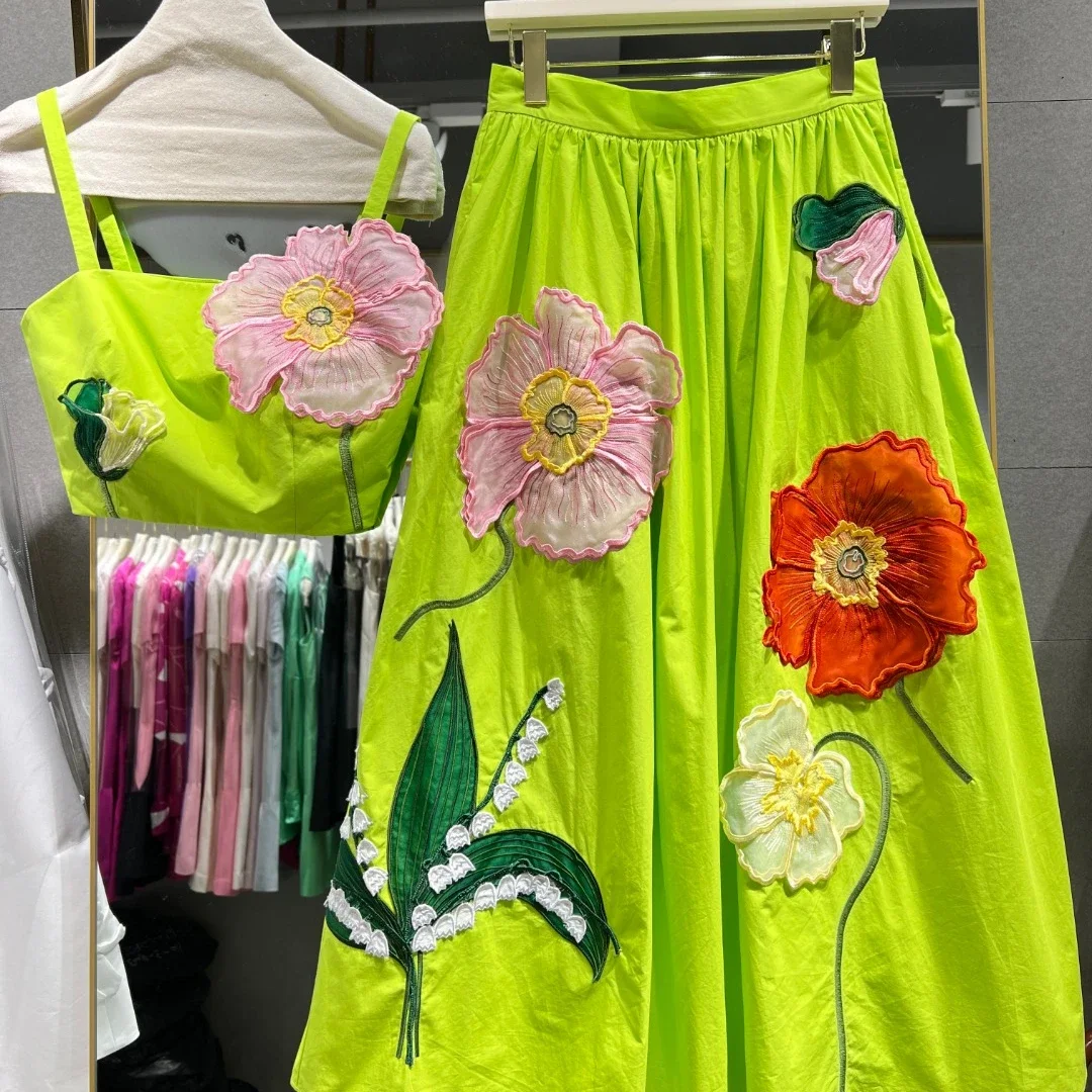 2024 New Green Dopamine Embroidery Handmade Flowers Sleevless Vest Tops and Skirt Set
2024 New Green Dopamine Embroidery Handmade Flowers Sleevless Vest Tops and Skirt Set