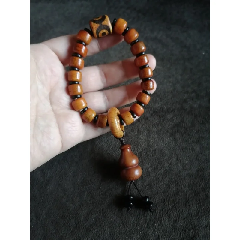 Антикварная коллекция бусины Будды быка, сборные в тибетской области, ручные с тремя тибетскими бусинами, гудок, тыква
Антикварная коллекция бусины Будды быка, сборные в тибетской области, ручные с тремя тибетскими бусинами, гудок, тыква