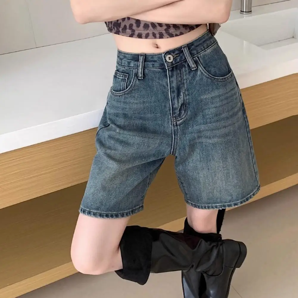 Denim Jeans Vintage High Waist Denim Shorts for Women Wide Leg Streetwear Jeans with Button Closure Zipper Knee Length Pants
Denim Jeans Vintage High Waist Denim Shorts for Women Wide Leg Streetwear Jeans with Button Closure Zipper Knee Length Pants
