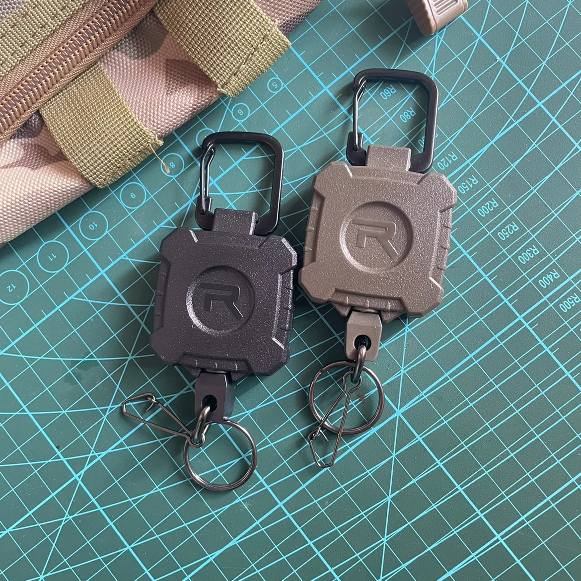 Multifunctional Tactical Telescopic Steel Rope Keychain Elastic Safety Keychain Household External Hanging Loss Prevention
Multifunctional Tactical Telescopic Steel Rope Keychain Elastic Safety Keychain Household External Hanging Loss Prevention