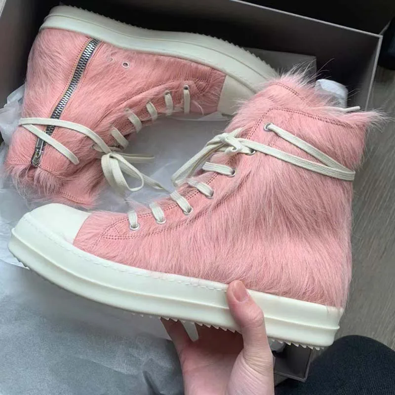 High Top Straps Sports Shoes Female 2023 Round Head Pink Fur Casual Short Boots Fashion Side Zipper Design Flat Bottom Sneakers
High Top Straps Sports Shoes Female 2023 Round Head Pink Fur Casual Short Boots Fashion Side Zipper Design Flat Bottom Sneakers