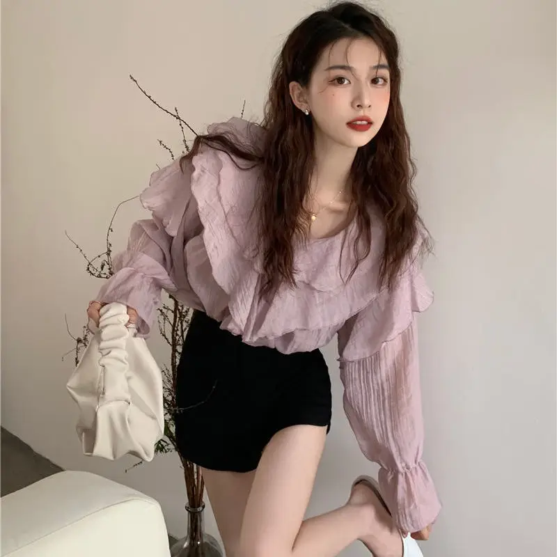 2023 Spring Ruffled V-neck Design Chiffon Shirts Long Sleeve Casual Blouses for Female Korean Sweet Style Fashion Clothing E528
2023 Spring Ruffled V-neck Design Chiffon Shirts Long Sleeve Casual Blouses for Female Korean Sweet Style Fashion Clothing E528