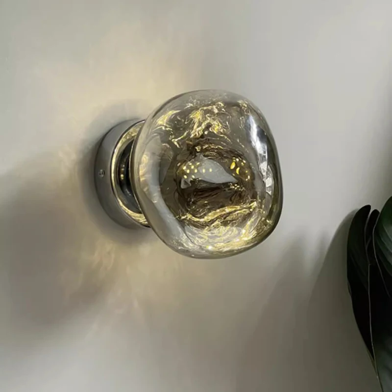 Modern Creative Wall Light E27 Bauhaus Glass Bedside Lamp Silvery/rose Gold Lava Lamp Aisle Living Room Home Decorative Lighting
Modern Creative Wall Light E27 Bauhaus Glass Bedside Lamp Silvery/rose Gold Lava Lamp Aisle Living Room Home Decorative Lighting