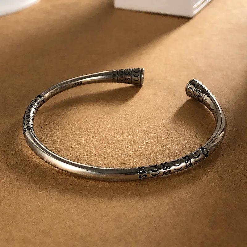 Retro Silver Mobius Open Bracelet Fashion Personality Unisex Bracelet Banquet Jewelry Accessories Gift
Retro Silver Mobius Open Bracelet Fashion Personality Unisex Bracelet Banquet Jewelry Accessories Gift