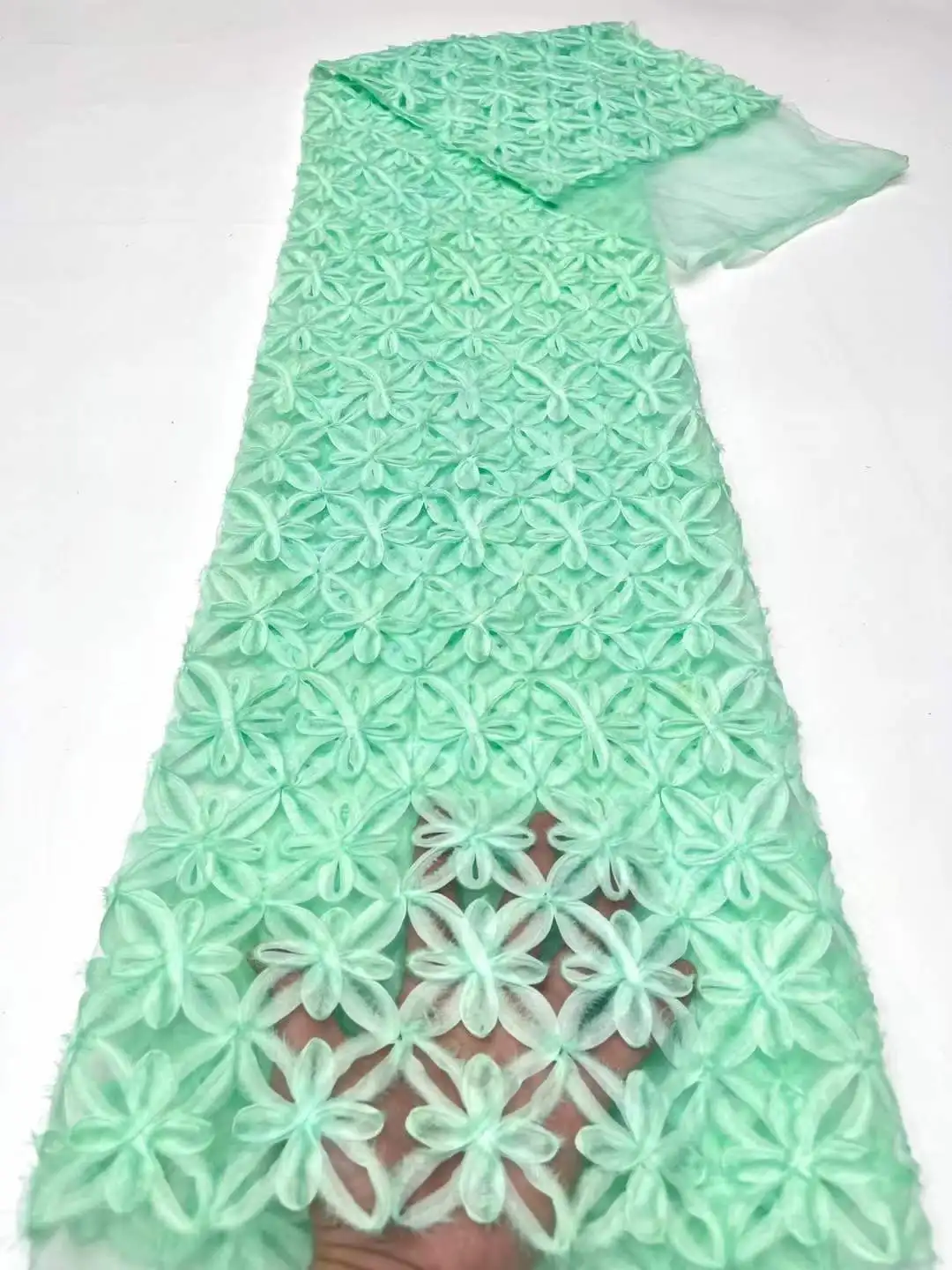 Luxury Nigerian Tulle Lace Fabric Sewing Material Party Evening Dresses for Women Lace Fabric 5 Yards 
Luxury Nigerian Tulle Lace Fabric Sewing Material Party Evening Dresses for Women Lace Fabric 5 Yards